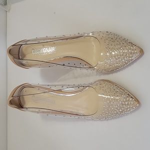 CUSHIONARE Comfort Foam Heel Shoes w/Rhinestones.